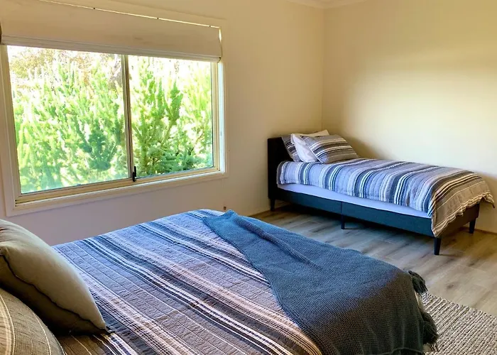 Emu Bay Lodge